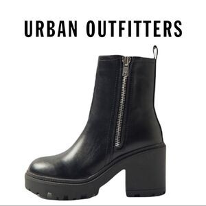 NEW Urban Outfitters UO Women's Zip-Up Black Boots 9